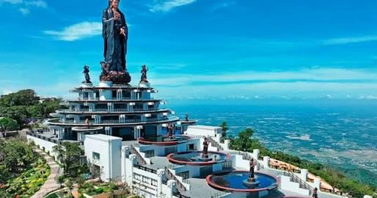 Thuê xe đi Núi Bà Đen từ TP.HCM 2026: Bảng giá xe riêng, khứ hồi trong ngày, ghé Tòa Thánh Thuê xe đi Núi Bà Đen từ TP.HCM 2026: Bảng giá xe riêng, khứ hồi trong ngày, ghé Tòa Thánh