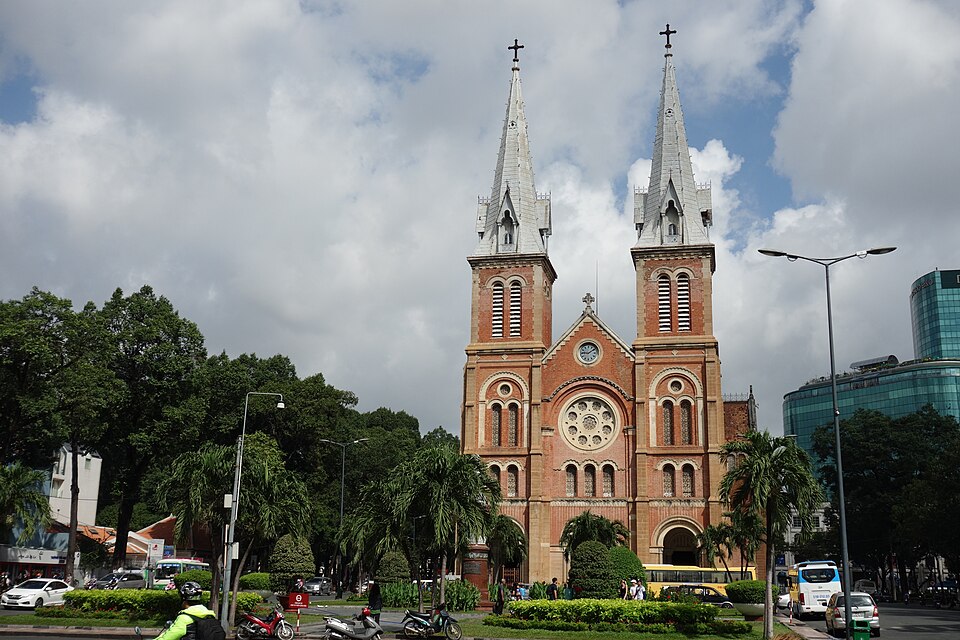 Nhà thờ Đức Bà Sài Gòn - City Tour nửa ngày
